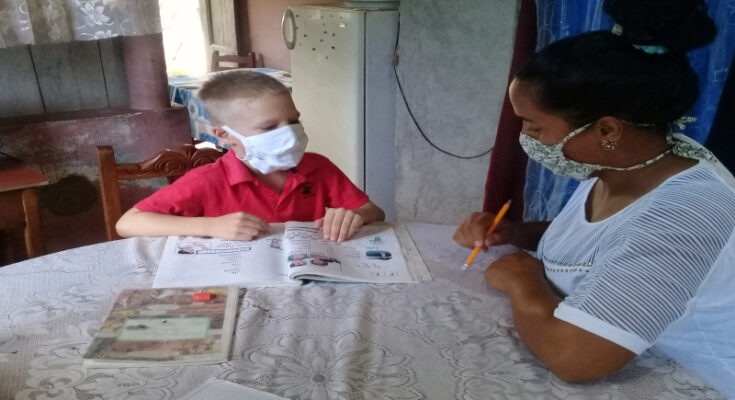 Mothers spare no sacrifice for their children 1 Education in Cuiba and the role of mothers