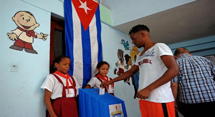 How do elections work in Cuba?