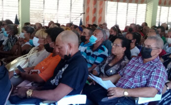 Contramaestre's 1st priority: achieving food sovereignty 1 Contramaestre needs to focus on food sovereignty