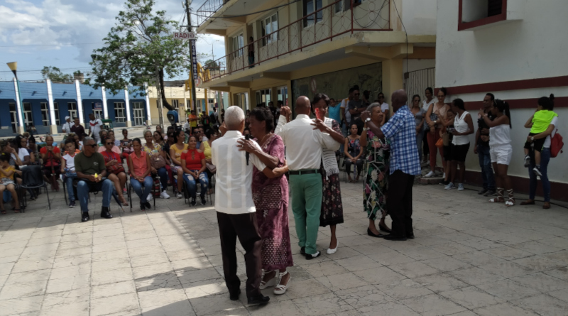 Contramaestre with enthusiasm towards May Day 5 Towards May Day in Contramaestre