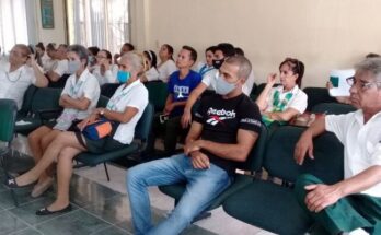 Contramaestre bankers committed to updating the Cuban social economic model 1 Bankers in Contramaestre to update economic and social model.