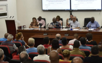 Havana authorities evaluate vital social and economic issues 1 Havana authorities evaluated vital social and economic issues