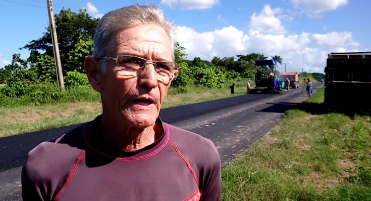 Carretara Central in Contramaestre covers roads