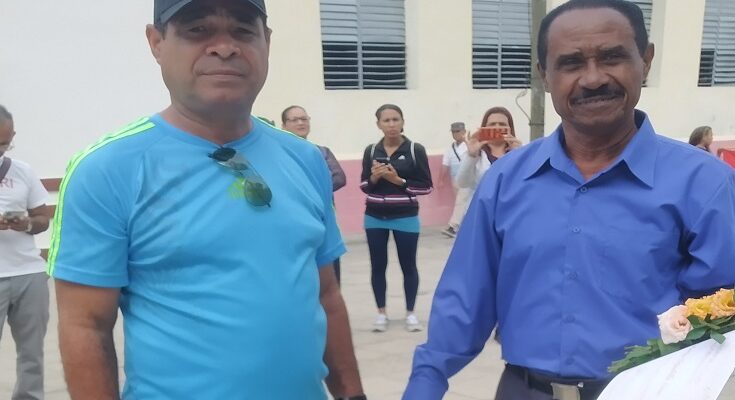 Musician Roberto Tejadilla, aknowledged in Contramaestre's Culture Week