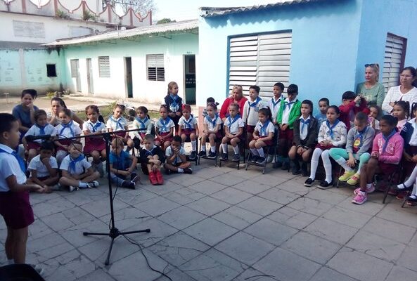 Oral storytelling event held in Contramaestre 1 Oral storytelling event held in Contramaestre