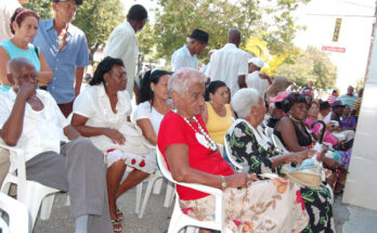 Praise for elderly care at Contramaestre 1 Praise for elderly care at Contramaestre