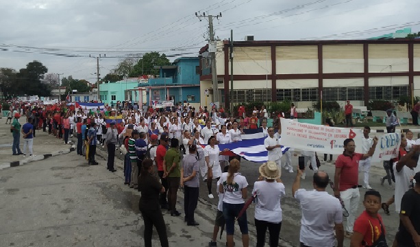Jubilation and enthusiasm at the May Day parade in Contramaestre 7 May Day in Contramaestre, Cuba