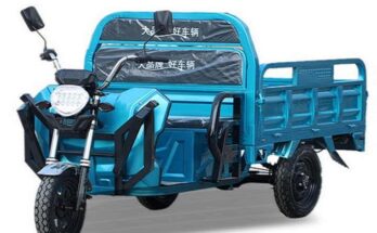 Mayito: a private transporter in solidarity with his people 1 Mayito: a private transporter in solidarity with his people