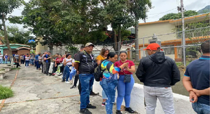 International Observers Highlight Transparency During Popular Consultation in Venezuela