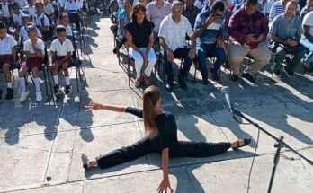 Once again, Contramaestre in school uniform 1 Young artists performing ta the opening ceremony