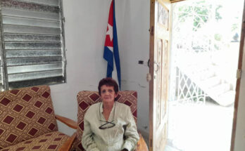 Retired Lady in Contramaestre, a reference in the sewing industry 1 Sin titulo