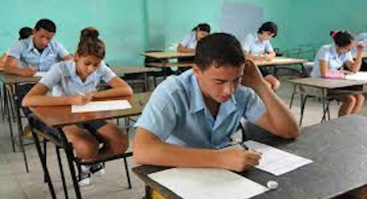 Entrance exams continue to be given in Contramaestre 1 Almost ready Contramaestre for university entrance exams