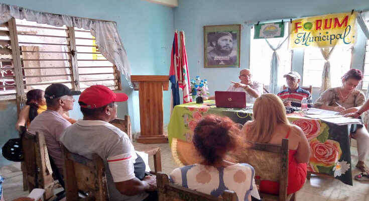 Science and Technology Forum Held in Contramaestre 1 Science and Technology Forum Held in Contramaestre