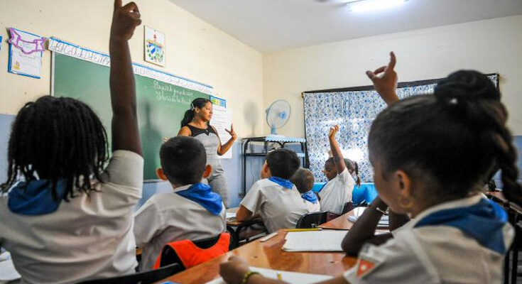 Cuba Ready for the Start of the 2025-2026 School Year 1 2025-2026 school year in Cuba