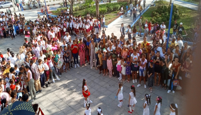 Children in Contramaestre honor José Martí 5 Children in Contramaestre honor Jose Marti