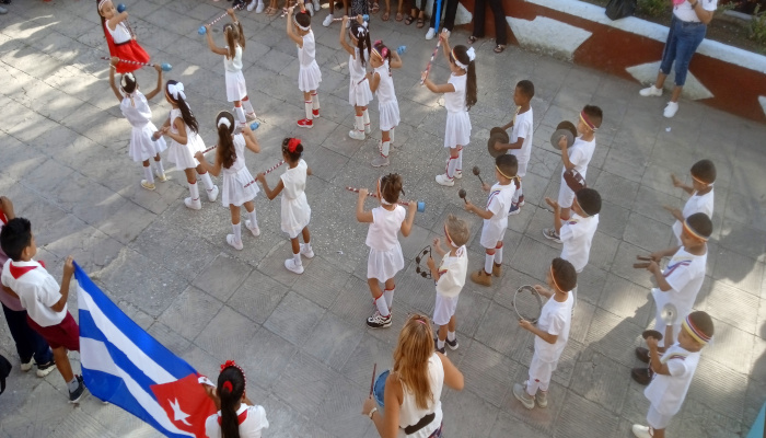 Children in Contramaestre honor José Martí 2 Children in Contramaestre honor Jose Marti
