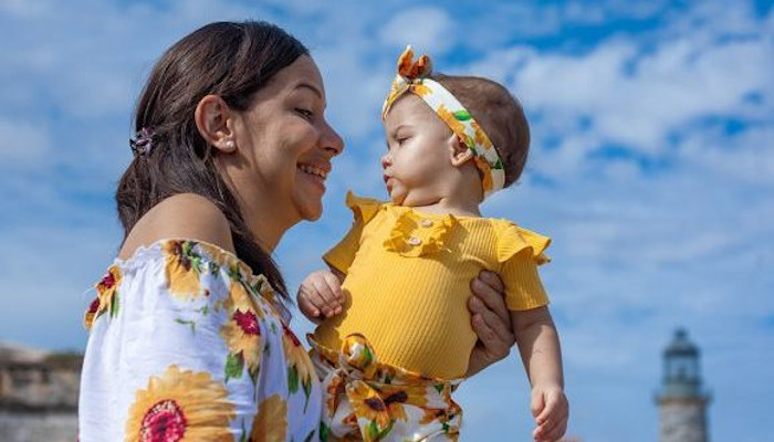 Mothers, Always Present in Our Lives 1 Mothers, Always Present in Our Lives