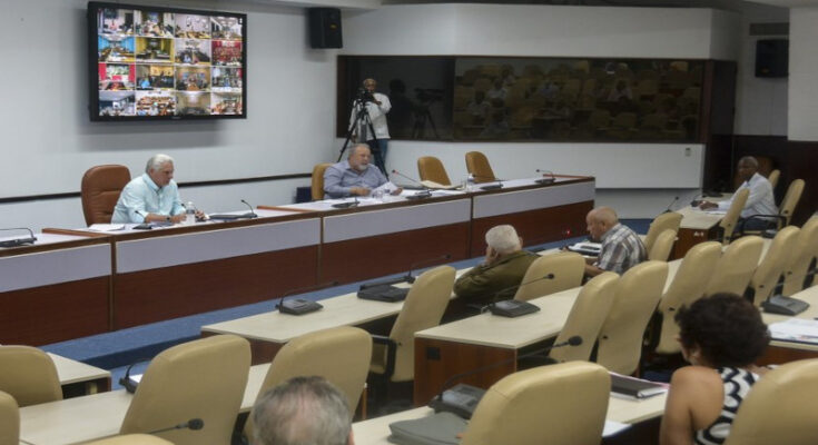 Cuba en condiciones para referendo legislativo, afirmó Díaz-Canel