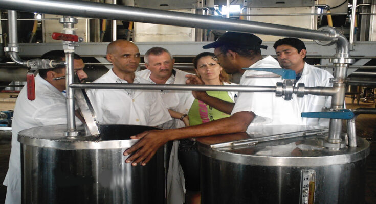 Economistas de Contramaestre potencian el ambiente de control interno 1 Economistas de Contramaestre potencian el ambiente de control interno