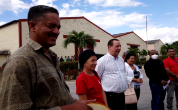 Candidatos por Contramaestre al Parlamento cubano intercambian con colectivos laborales