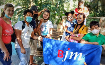 Iniciativa comunitaria "El Juglarito" cobra vida por instructores de arte en Maffo