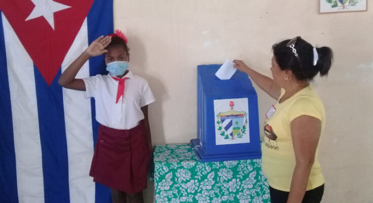 Pueblo de Contramaestre acude a las urnas para votar por los candidatos a diputados a la Asamblea Nacional del Poder Popular