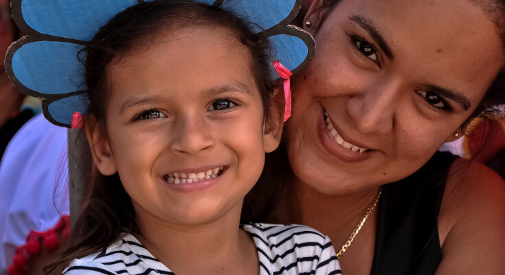 Sesenta y dos años de felicidad 1 Felicidad en los niños y niñas