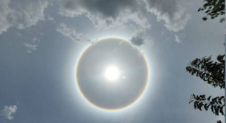 Halo solar en el cielo de Contramaestre 1 Halo solar en Contramaestre