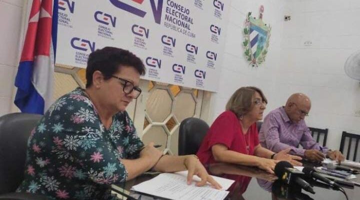 Presidente de Cuba felicita a gobernadores y vicegobernadores electos 1 El presidente de Cuba, Miguel Díaz-Canel, felicitó hoy a los gobernadores y vicegobernadores