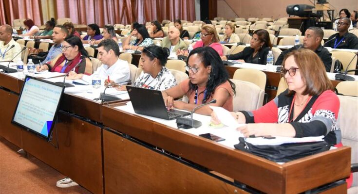 Diputados de Cuba analizan medidas para el control de precios 1 ANPP analiza tema control de precios en Cuba