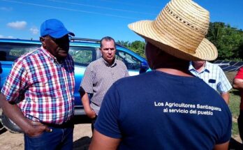 Salvador Valdéz Mesa visita Contramaestre