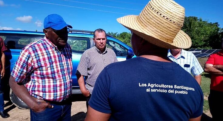 Salvador Valdéz Mesa visita Contramaestre