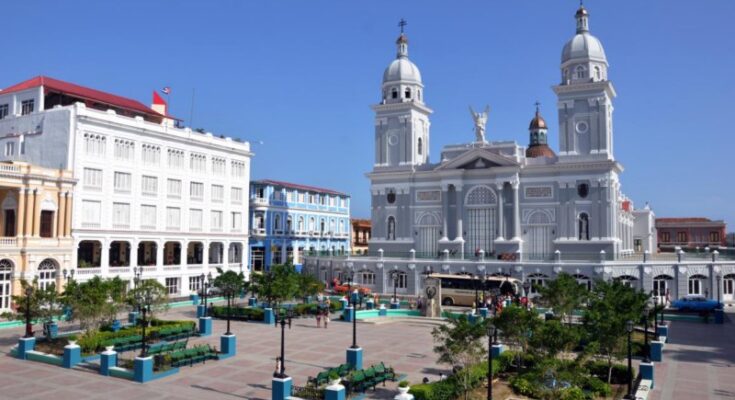 Gracias Santiago 1 Santiago de Cuba, cuna de héroes