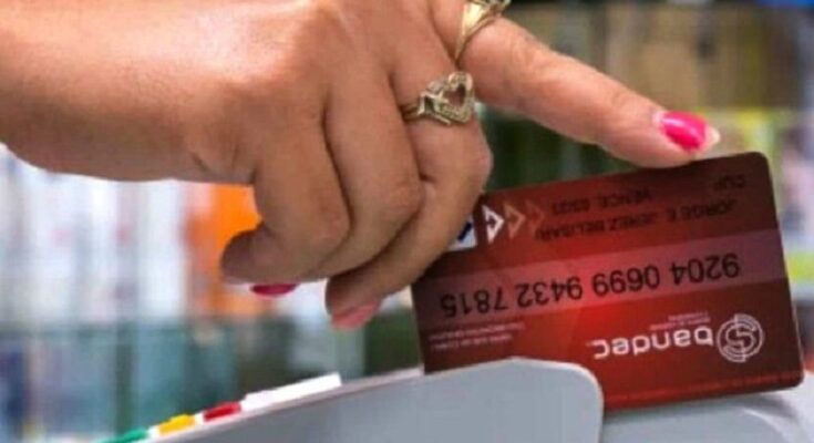 Mercado informal de divisas: Depreciación del peso, distorsiones y opciones de política (I) 1 Análisis sobre el mercado informal de divisas y la depreciación del peso. Bancarización