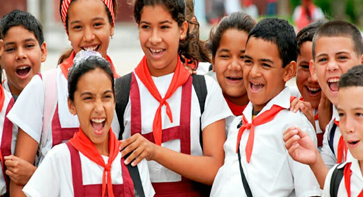 Regreso a las aulas con nuevos horizontes 1 photo 5163468344370768898 x