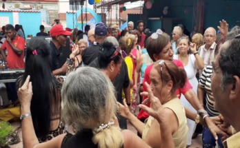 Bungueros Guerreros de Cuba en su 50 aniversario
