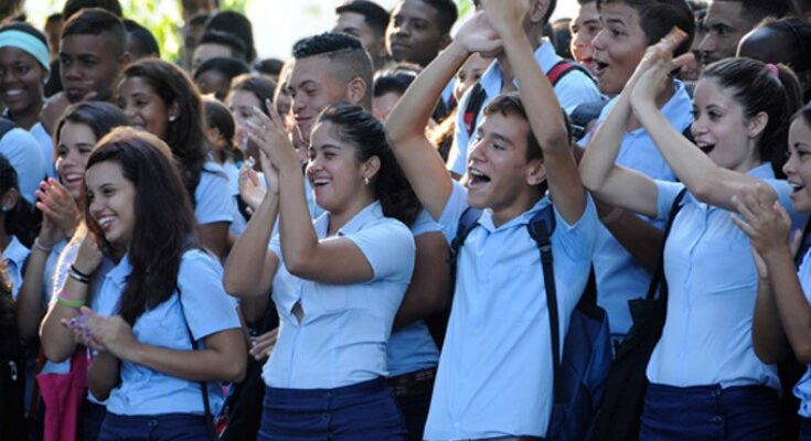 Añoranza en el Día Internacional del Estudiante