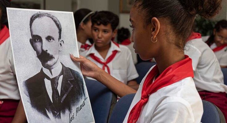 Homenaje a José Martí en Contramaestre