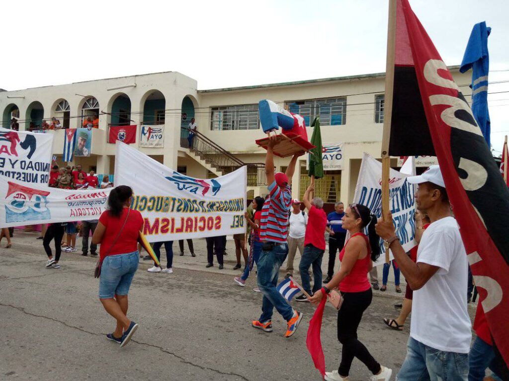 Inicia desfile por el Día Internacional del Proletariado en Contramaestre 13 438840420 7471436082963626 6800726706041015832 n