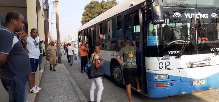 Ponen en marcha alternativas para paliar déficit del transporte en Contramaestre 1 Contramaestre presenta difícil situación con el transporte de pasajeros