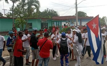 El pueblo de Contramaestre se concentra para otro desfile por el Primero de mayo 1 Primero de Mayo de 2024 en Contramaestre