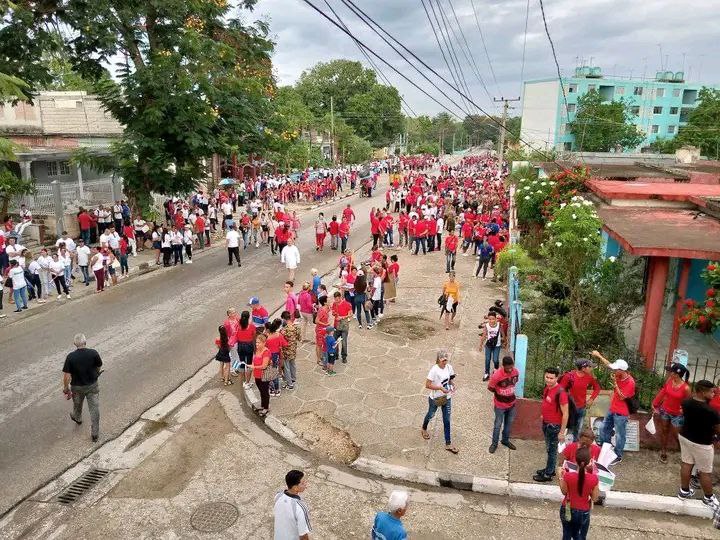 El pueblo de Contramaestre se concentra para otro desfile por el Primero de mayo 7 photo 2024 05 01 07 50 01