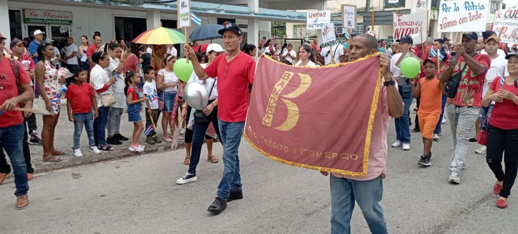 Alegría, unidad y amor a la Patria en Primero de Mayo 19 photo 2024 05 01 08 41 15 2