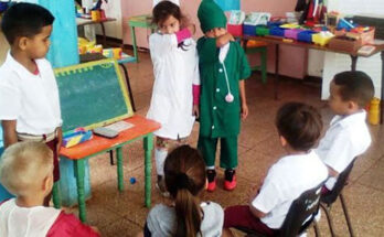 Pasos a la felicidad 1 La felicidad de vuelta a las escuelas