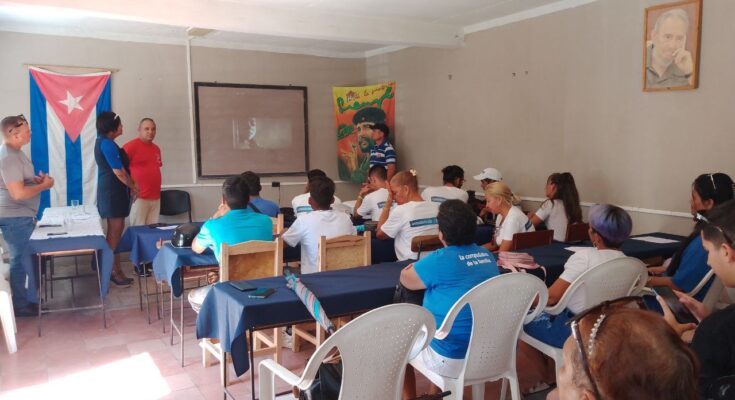 Celebran 37 aniversario de los Joven Club de Computación en Contramaestre 1 Aniversario de los Joven Club de Computación