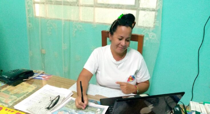 Laidis Gé: orgullo de los alimentarios de Contramaestre 1 Laidis Ge trabajadora de la Industria Alimentaria de Contramaestre