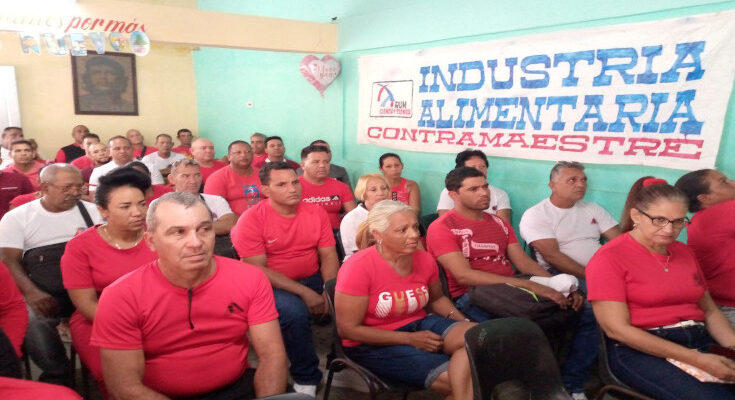 En Contramaestre acto municipal por el Día del Trabajador de la Industria Alimentaria 1 Celebran en Contramaestre acto municipal por el Día del Trabajador de la Industria Alimentaria