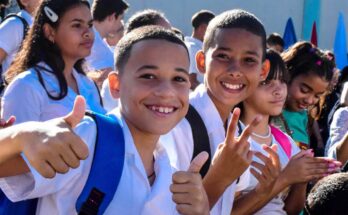 niños y adolescentes incursionan en proyecto de robótica