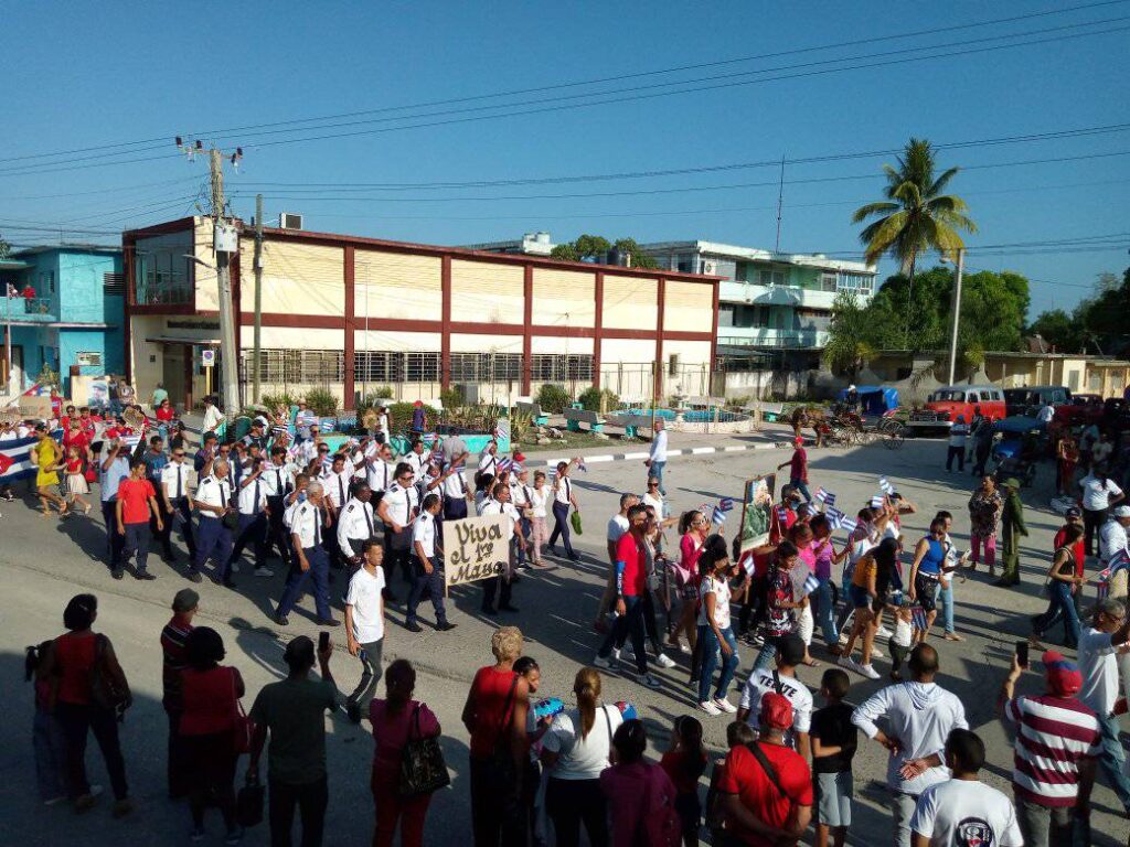 Inició desfile del proletariado en Contramaestre 22 494319307 9643004589140087 5161277151463243779 n 1