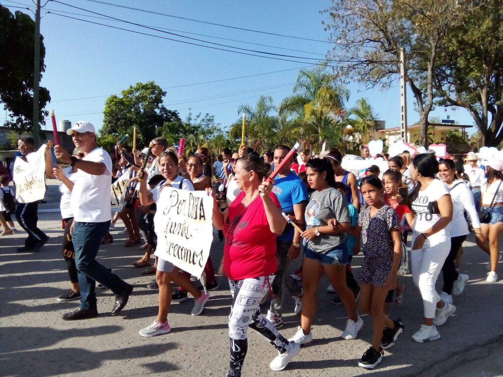 Inició desfile del proletariado en Contramaestre 6 494493424 24165933123010171 8864869138922964381 n